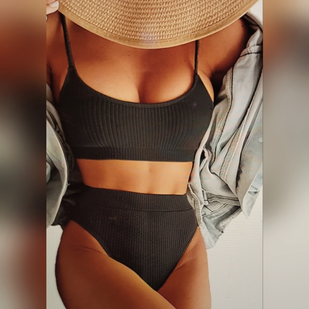 NWT RIBBED CROP TOP HIGH WAISTED BRAZILIAN CUT SWIM BATHING SUIT SIZE LARGE